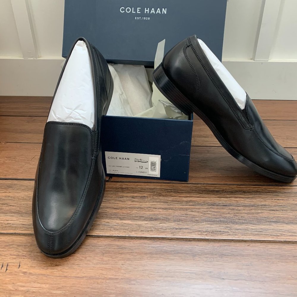 BNWT-Men's Cole Haan Black Slip on Loafers